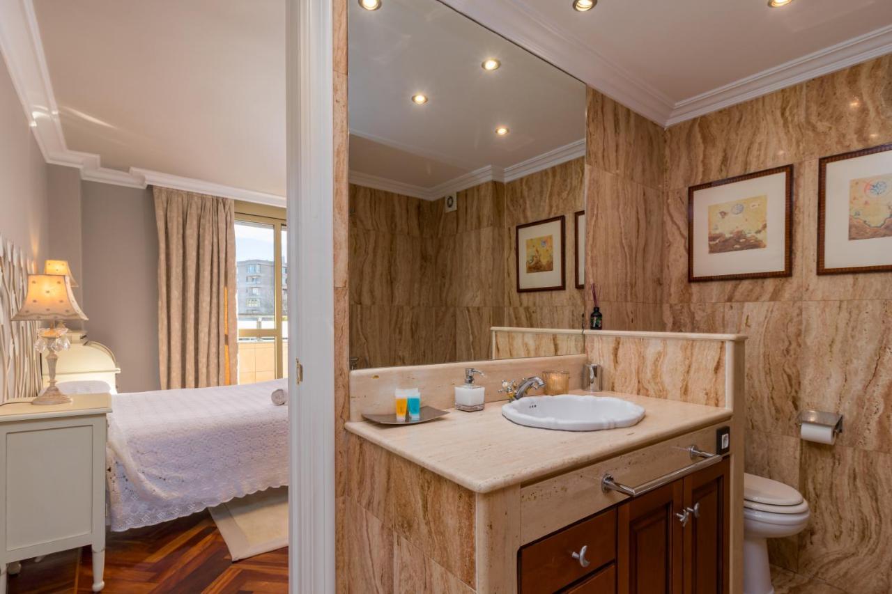 Apartamento Luminoso Cerca Playa Sardinero Con Parking Privado 桑坦德 外观 照片