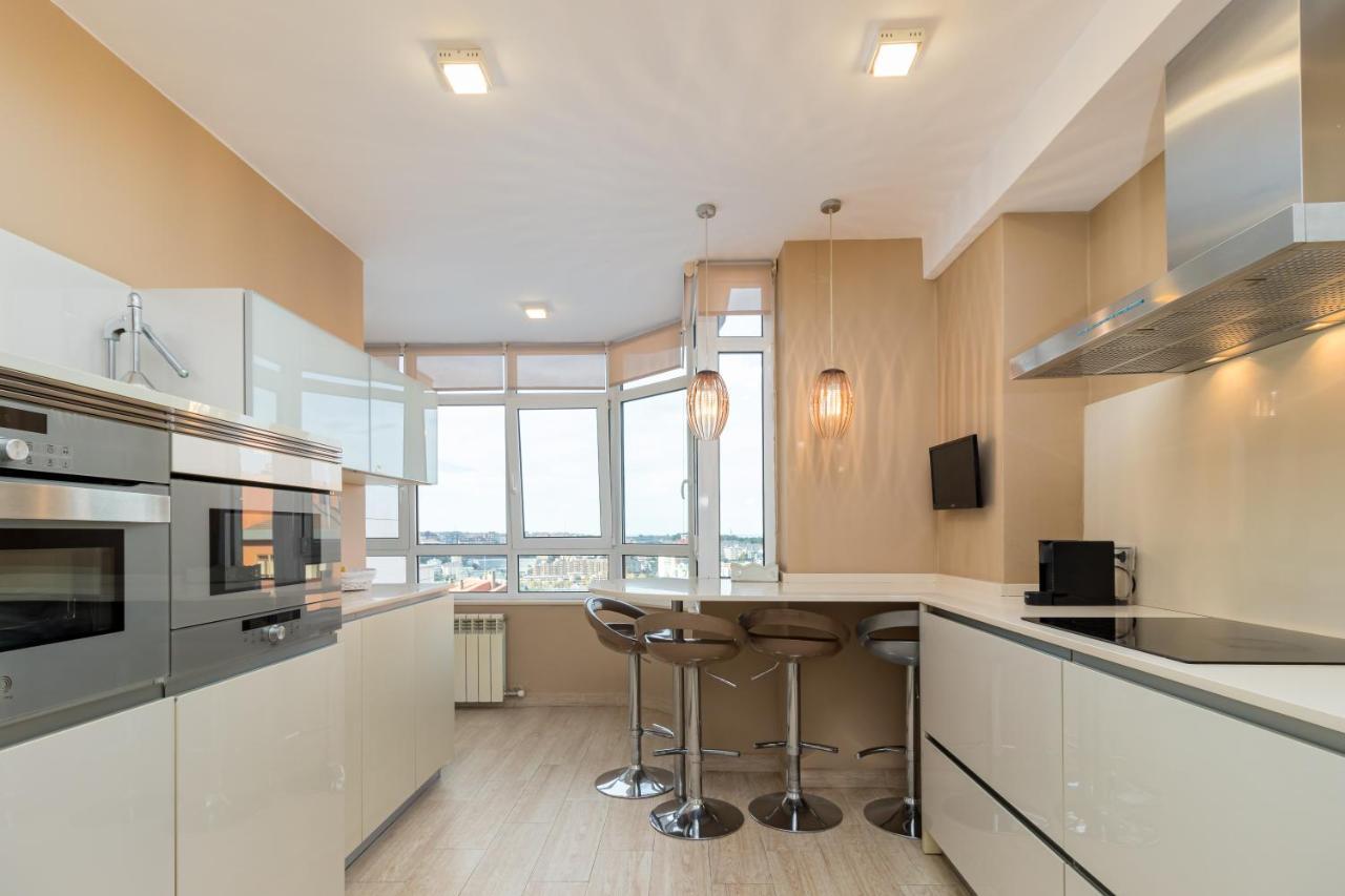 Apartamento Luminoso Cerca Playa Sardinero Con Parking Privado 桑坦德 外观 照片